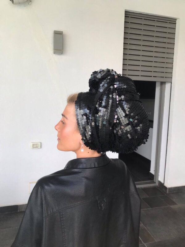 מטפחת פייטים גדולים שחורה